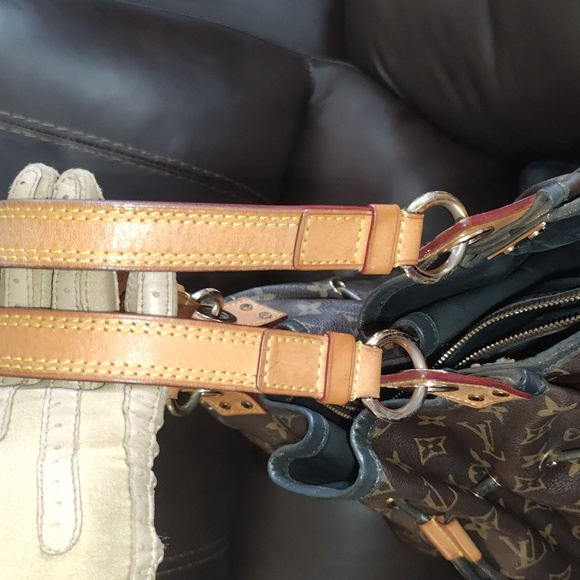 LOUIS VUITTON Monogram Irene Hand Bag - Picture 14 of 17